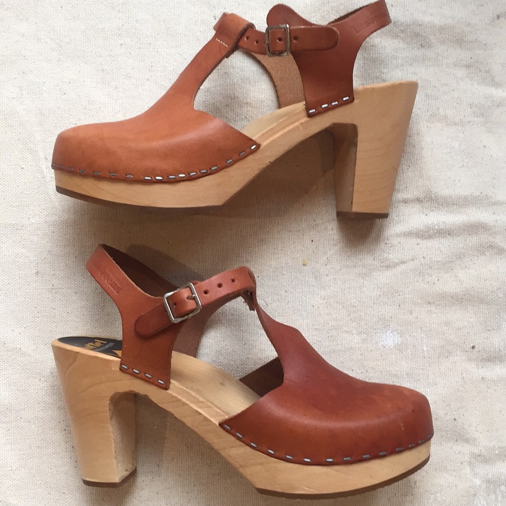 Swedish Toffel Hasbeens T-strap clog sandals
